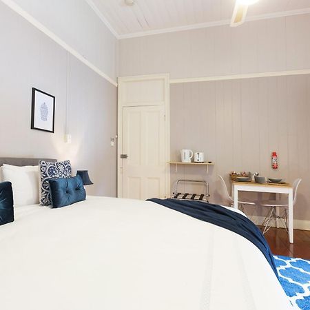99 Kirkland Bed & Breakfast บริสเบน ห้อง รูปภาพ