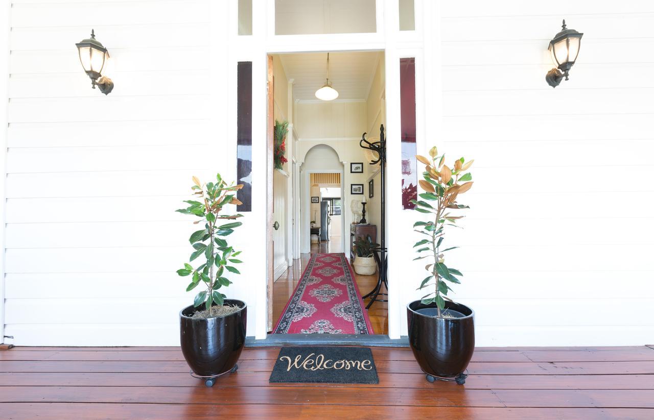99 Kirkland Bed & Breakfast บริสเบน ภายนอก รูปภาพ