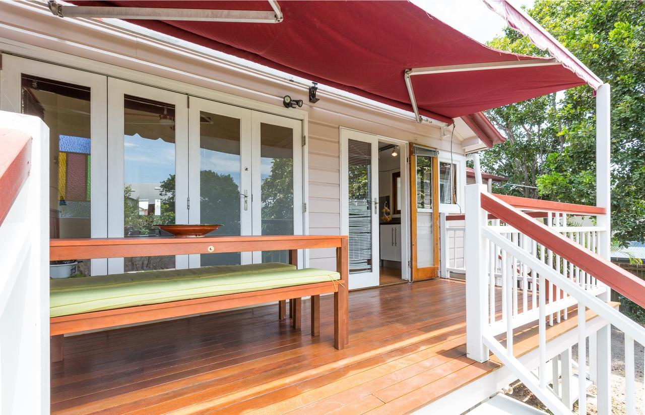 99 Kirkland Bed & Breakfast บริสเบน ภายนอก รูปภาพ